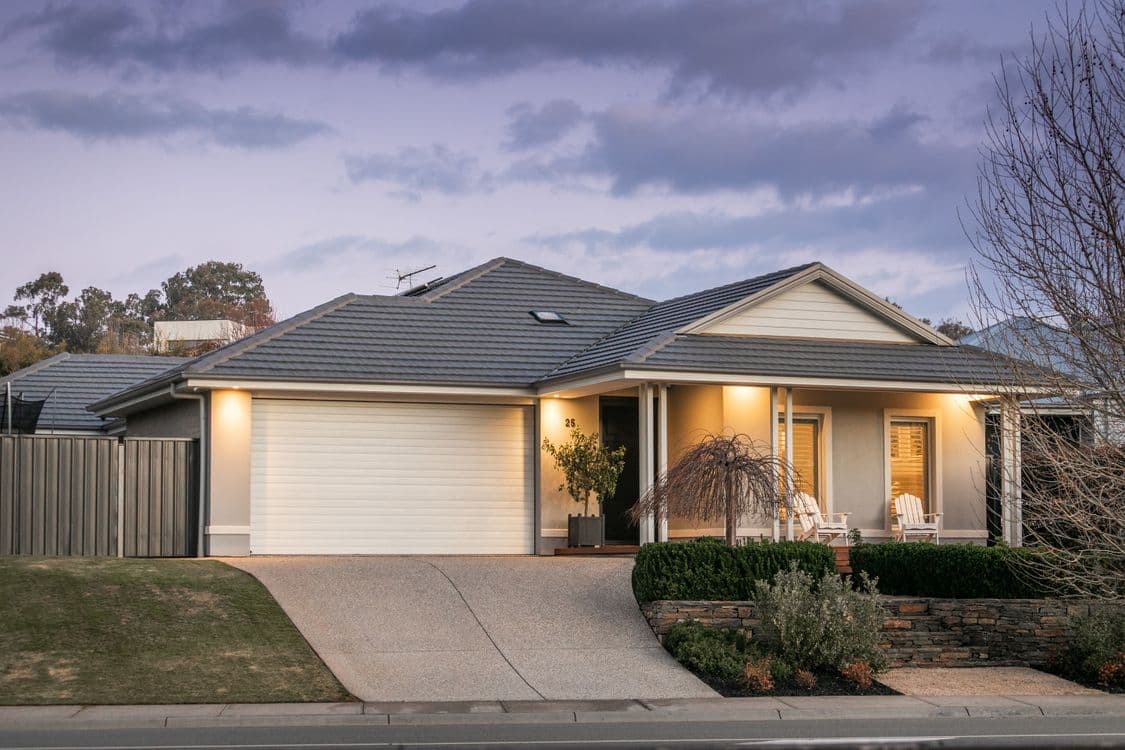 25 Newenham Parade, MOUNT BARKER, SA 5251, Mount Barker - Image 1