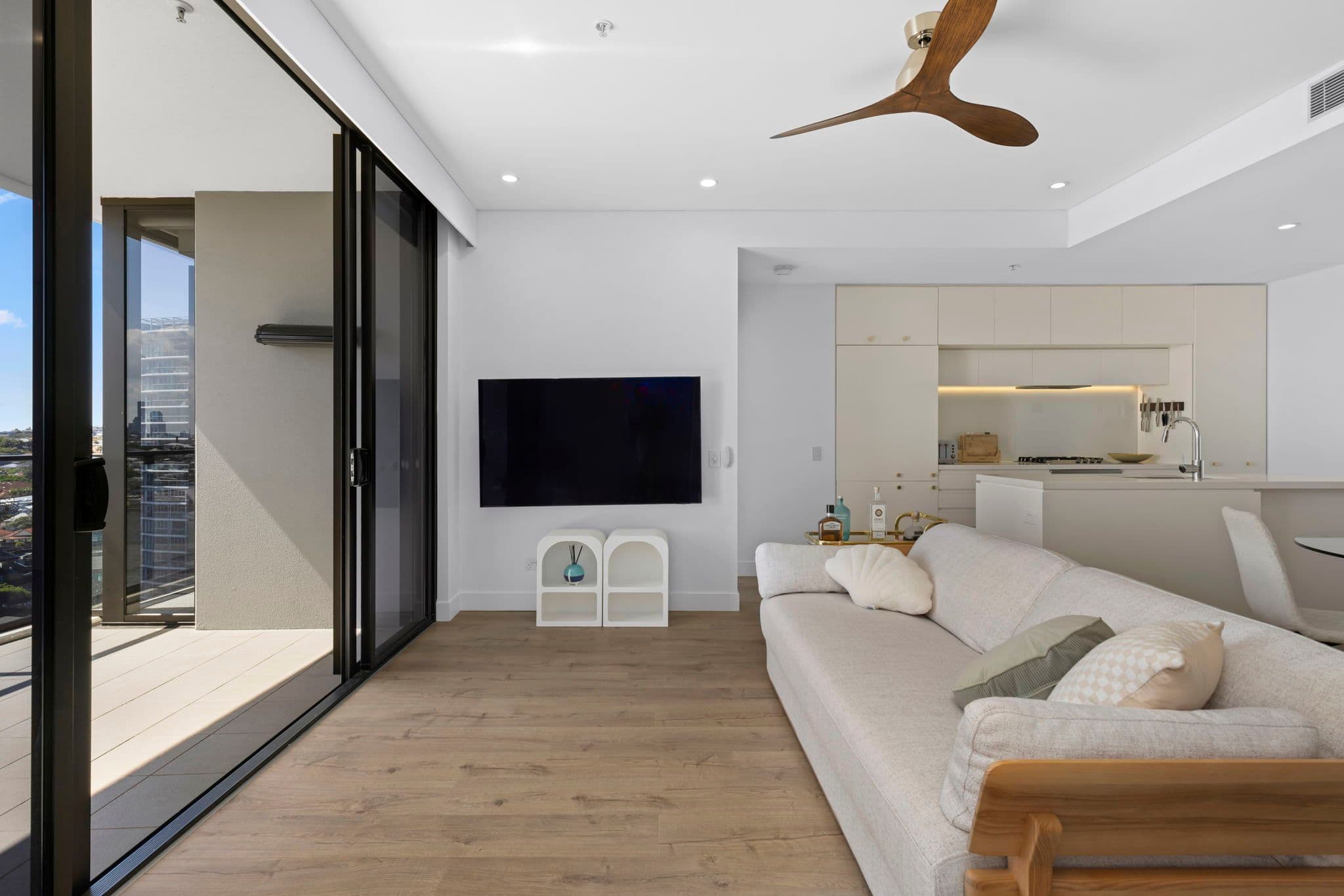 37D Harbour Road , Hamilton QLD 4007, Hamilton - Thumbnail 2