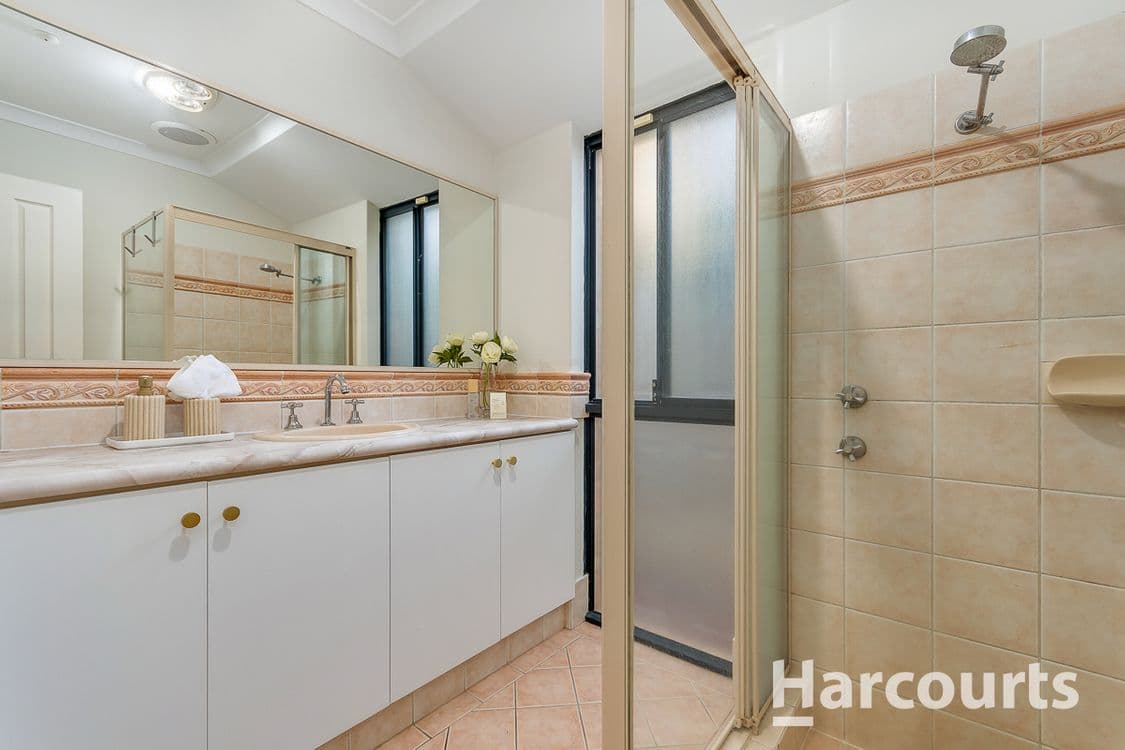 17 Tamma Court, HEATHRIDGE, WA 6027, Heathridge - Thumbnail 6