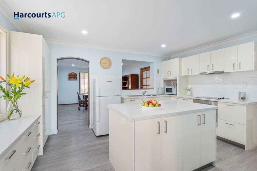 10 Ganfield Street, CAREY PARK, WA 6230, Carey Park - Image 1