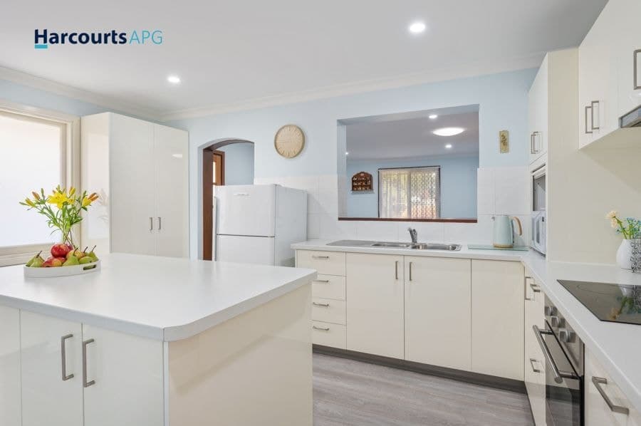 10 Ganfield Street, CAREY PARK, WA 6230, Carey Park - Thumbnail 5