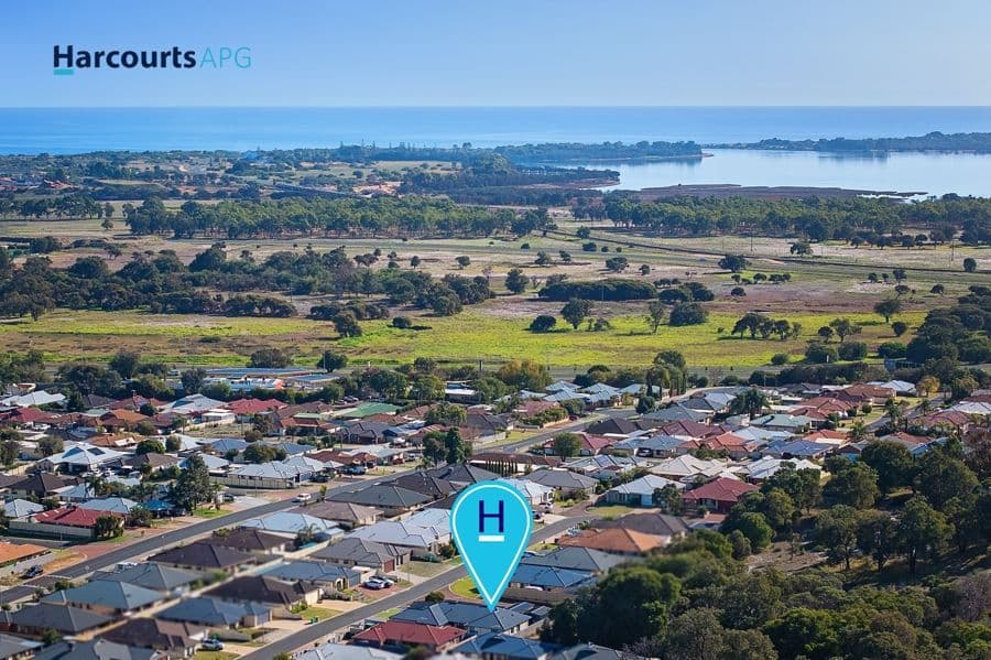 7 Cusworth Drive, GLEN IRIS, WA 6230, Glen Iris - Thumbnail 2