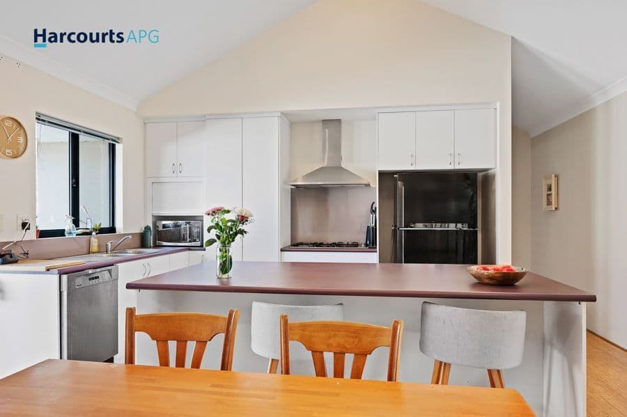 7 Cusworth Drive, GLEN IRIS, WA 6230, Glen Iris - Thumbnail 4