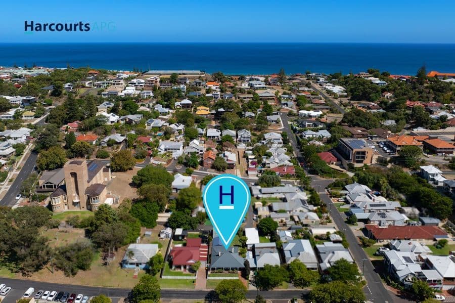 8 Oakley Street, BUNBURY, WA 6230, Bunbury - Thumbnail 2