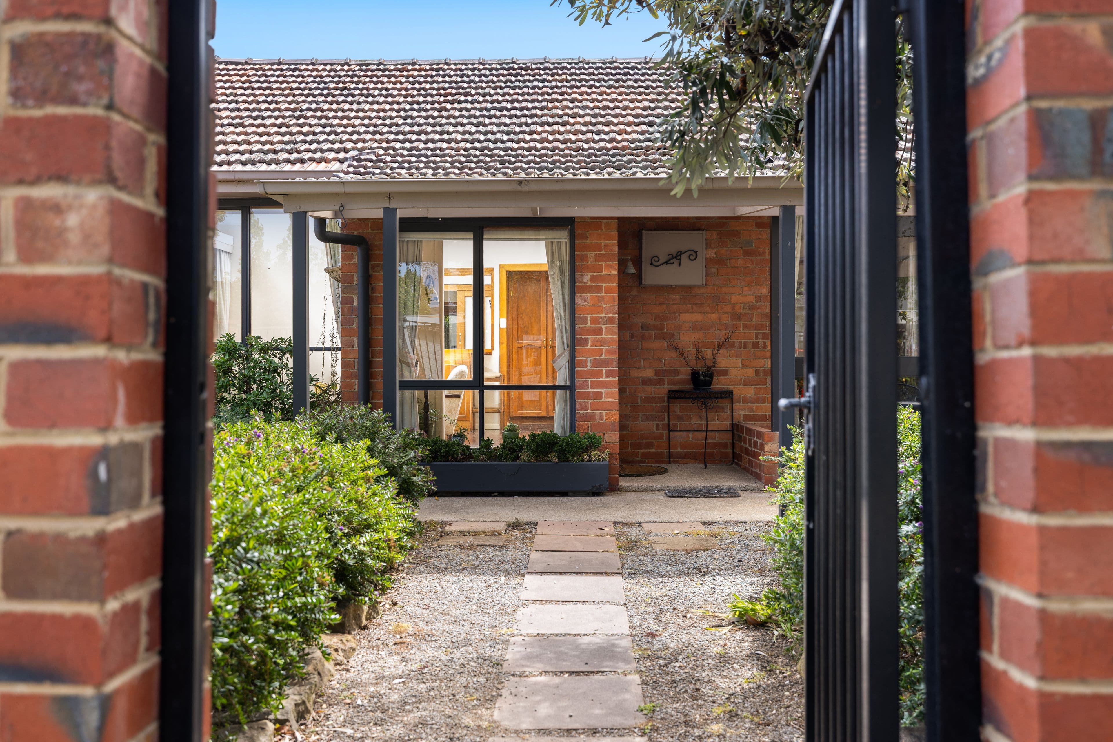29 Lonsdale Avenue , Hampton East VIC 3188, Hampton East - Thumbnail 2