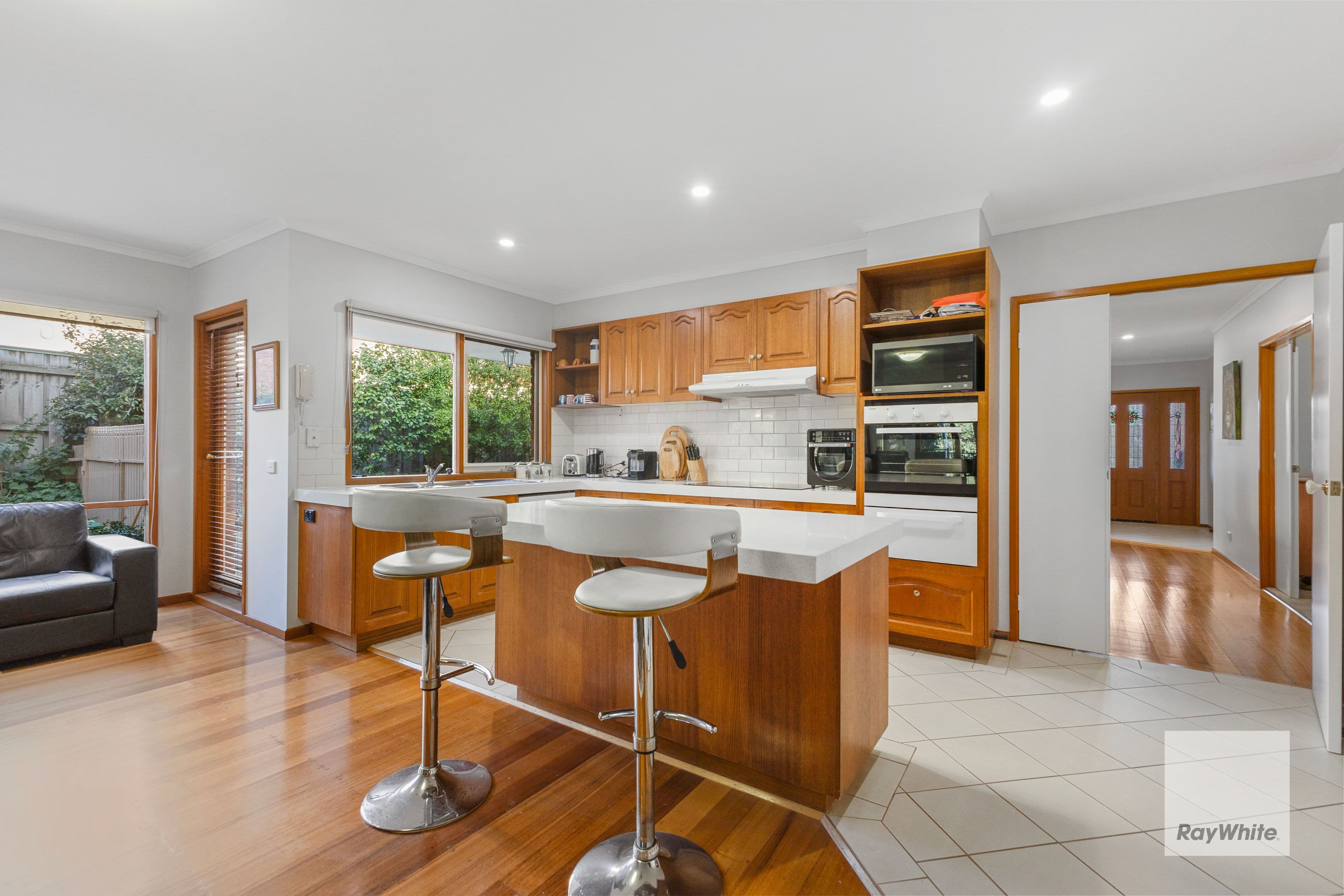 48 Edmund Rice Parade , Watsonia North VIC 3087, Watsonia North - Thumbnail 2