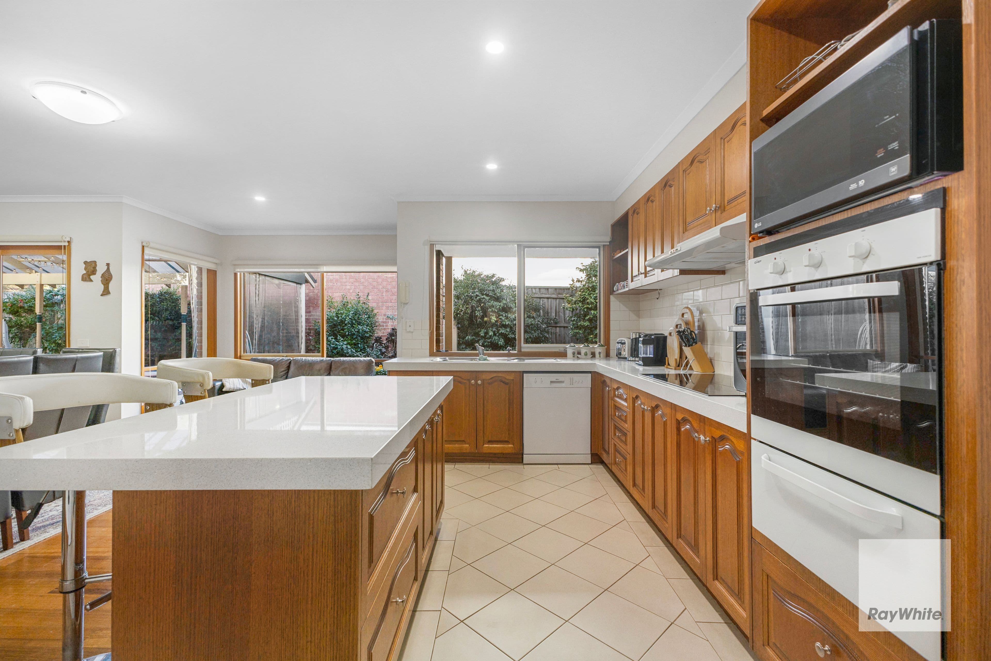 48 Edmund Rice Parade , Watsonia North VIC 3087, Watsonia North - Thumbnail 3