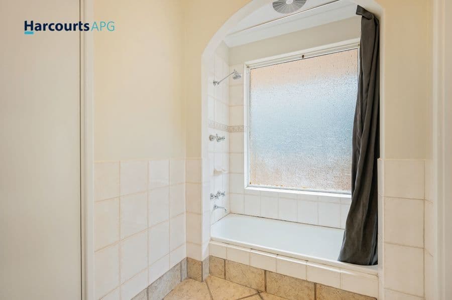8 Hastie Street, SOUTH BUNBURY, WA 6230, South Bunbury - Thumbnail 5