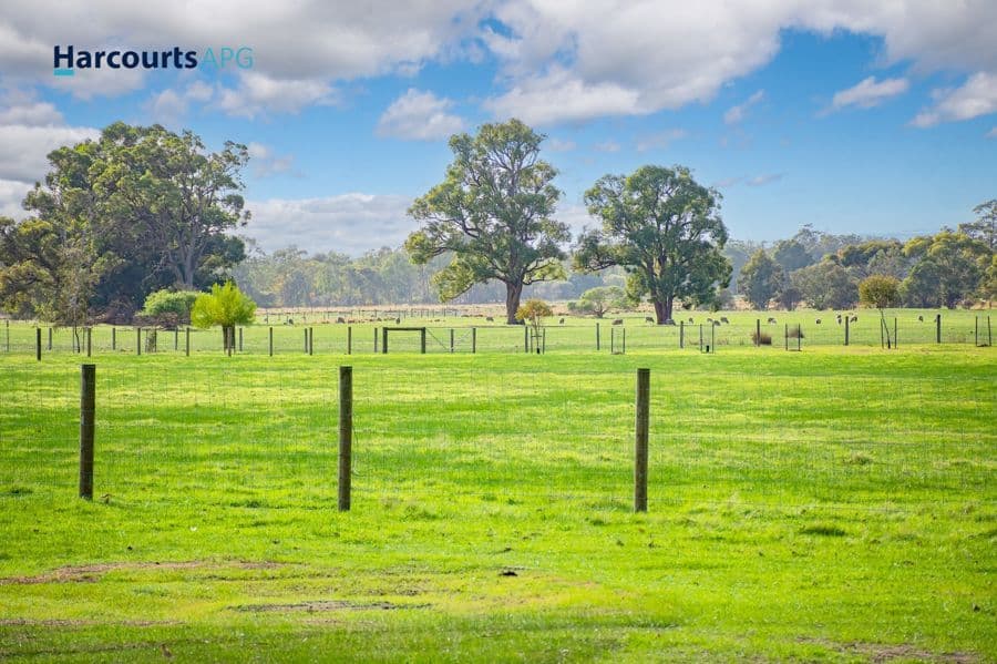 77 Timperley Street, BOYANUP, WA 6237, Boyanup - Thumbnail 2