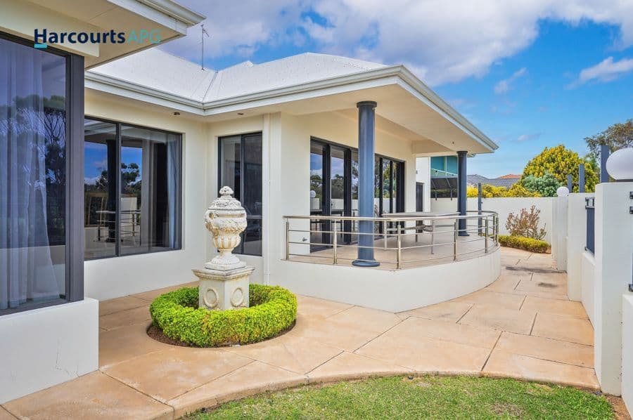 14 Gleneagles Way, PELICAN POINT, WA 6230, Pelican Point - Thumbnail 2
