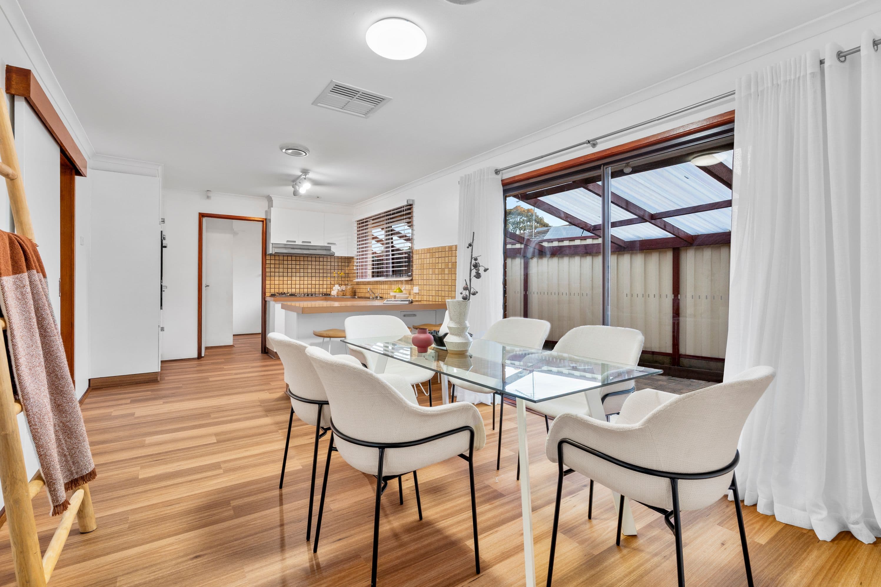 33 Epsom Avenue , Epping VIC 3076, Epping - Thumbnail 3