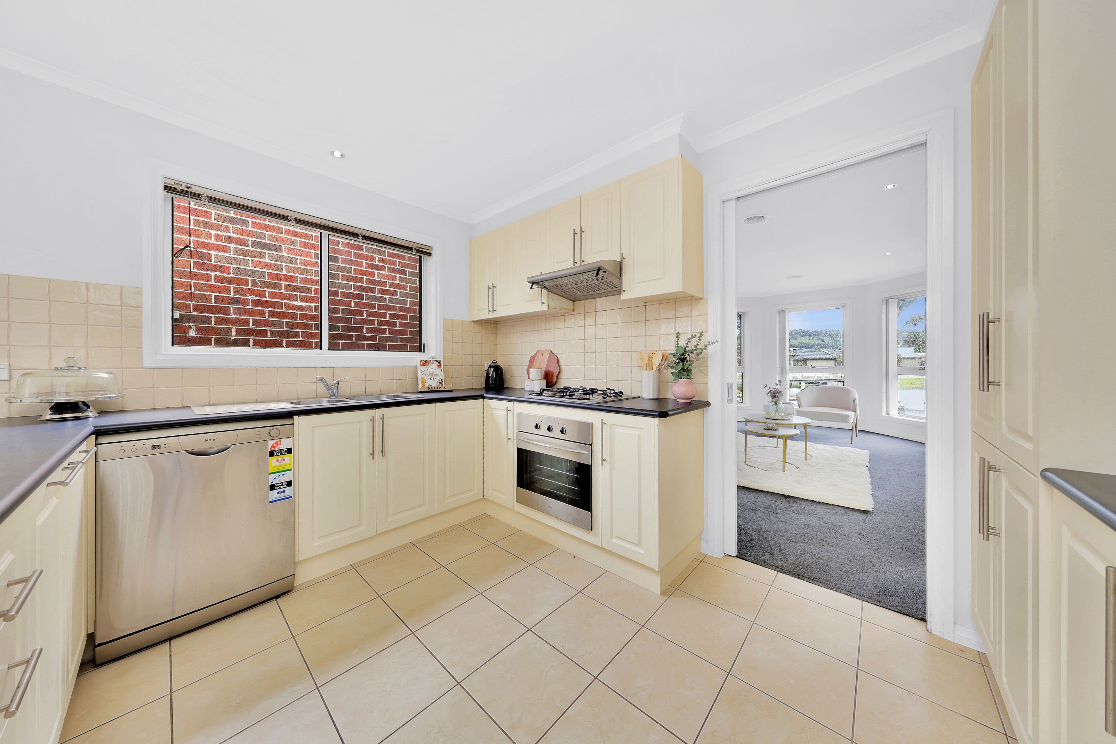 16 Neddletail Crescent , South Morang VIC 3752, South Morang - Thumbnail 3