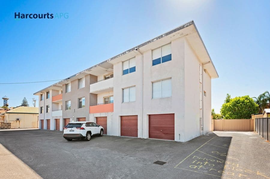 8/11B Wittenoom Street, BUNBURY, WA 6230, Bunbury - Thumbnail 3