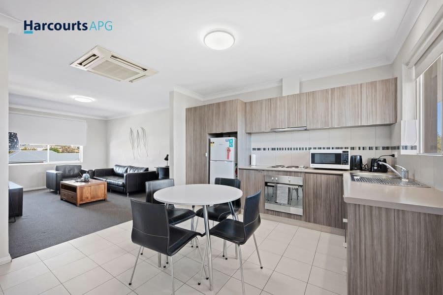 8/11B Wittenoom Street, BUNBURY, WA 6230, Bunbury - Thumbnail 5