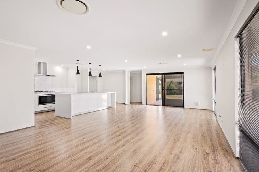 17 Torrens Loop, MILLBRIDGE, WA 6232, Millbridge - Thumbnail 3