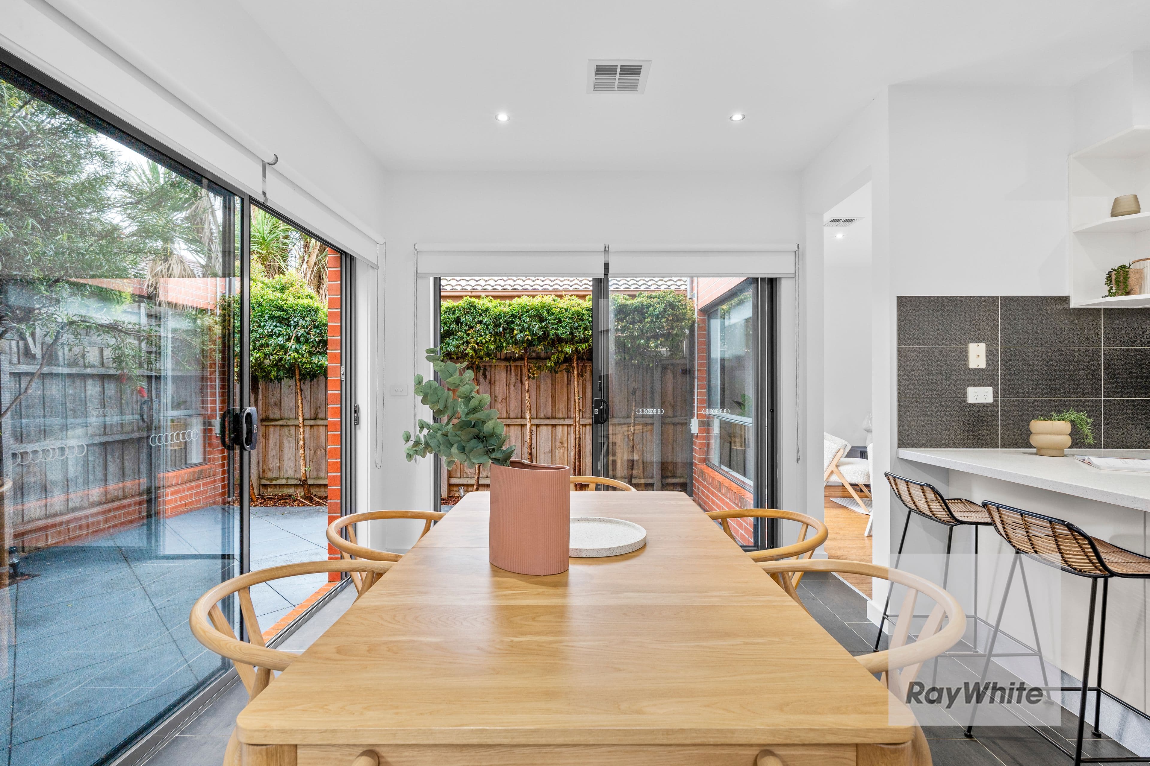 6 Moore Court , Bundoora VIC 3083, Bundoora - Thumbnail 5