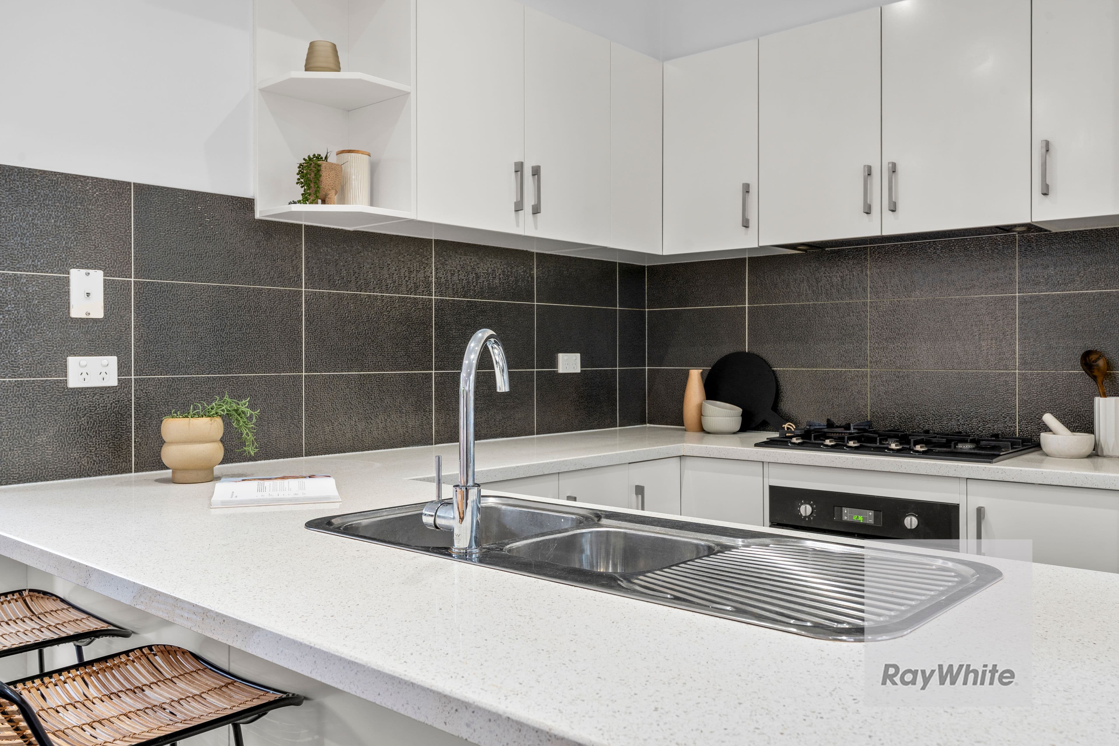 6 Moore Court , Bundoora VIC 3083, Bundoora - Thumbnail 8