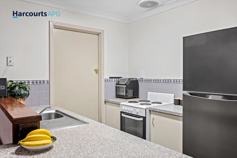 48 Jacaranda Cresent, WITHERS, WA 6230, Withers - Thumbnail 3