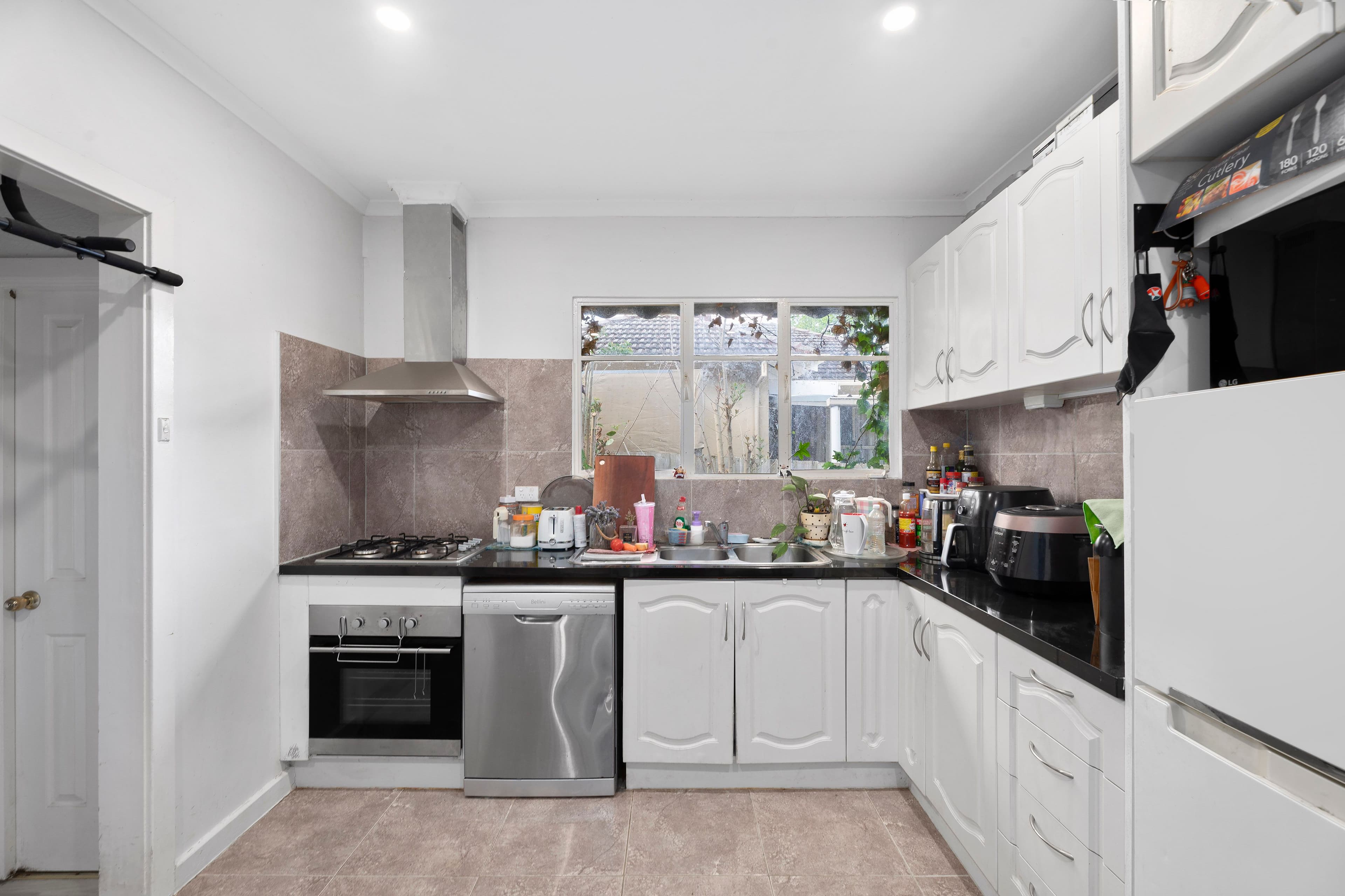 8 Attunga Street , Chadstone VIC 3148, Chadstone - Thumbnail 3