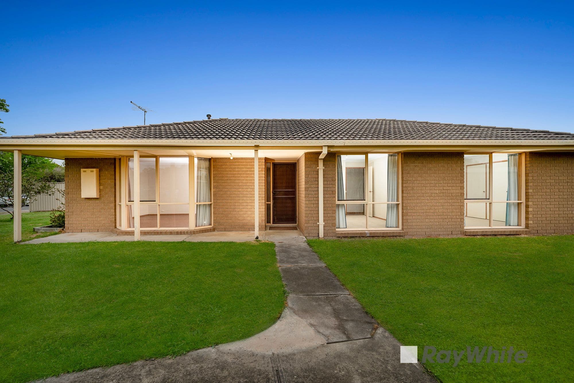 29 Shiraz Crescent , Narre Warren VIC 3805, Narre Warren - Image 1