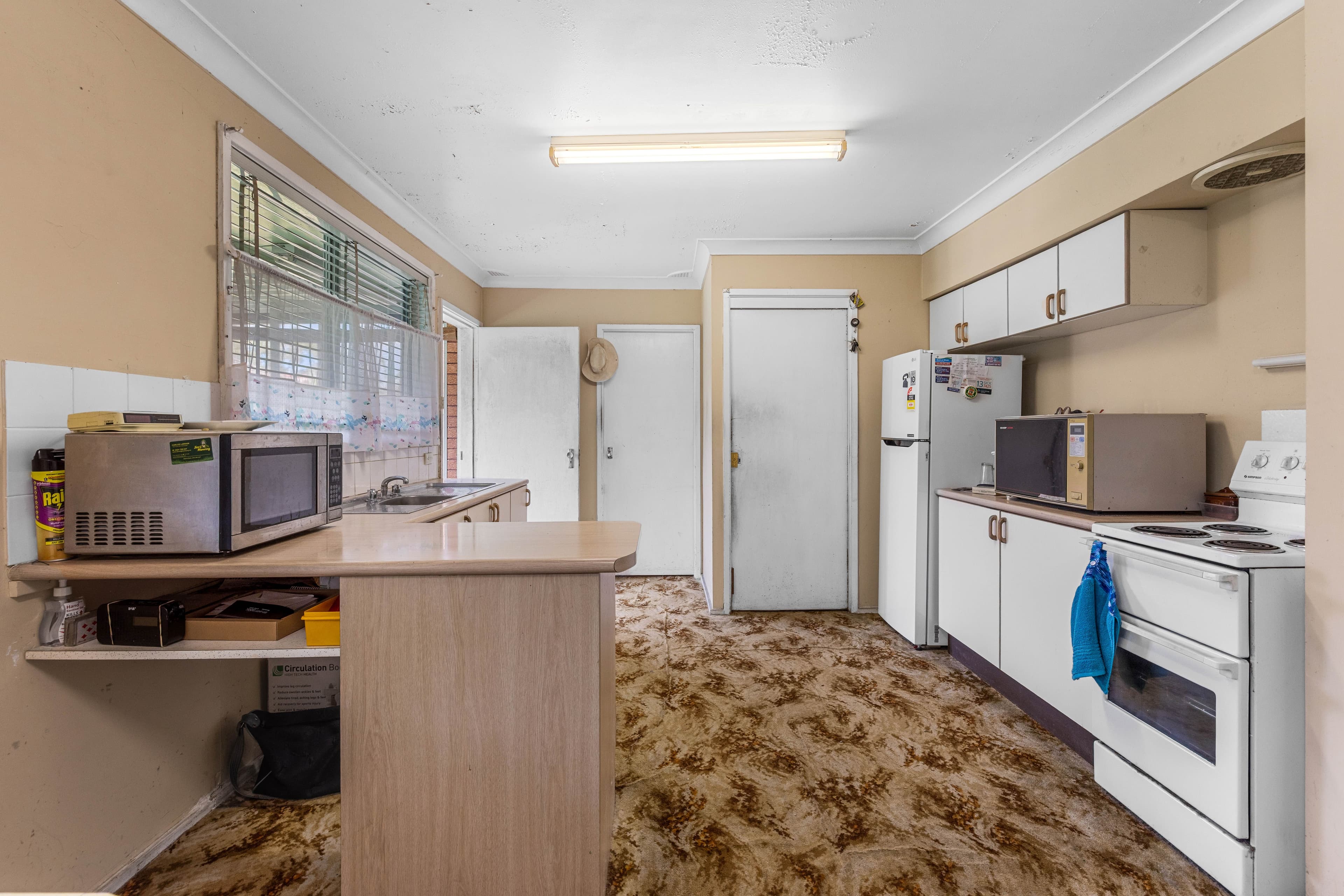 33 Apex Avenue , Picnic Point NSW 2213, Picnic Point - Thumbnail 4