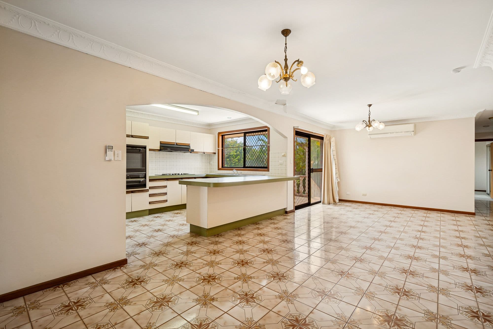 96 Kilmorey Street , Carindale QLD 4152, Carindale - Thumbnail 7