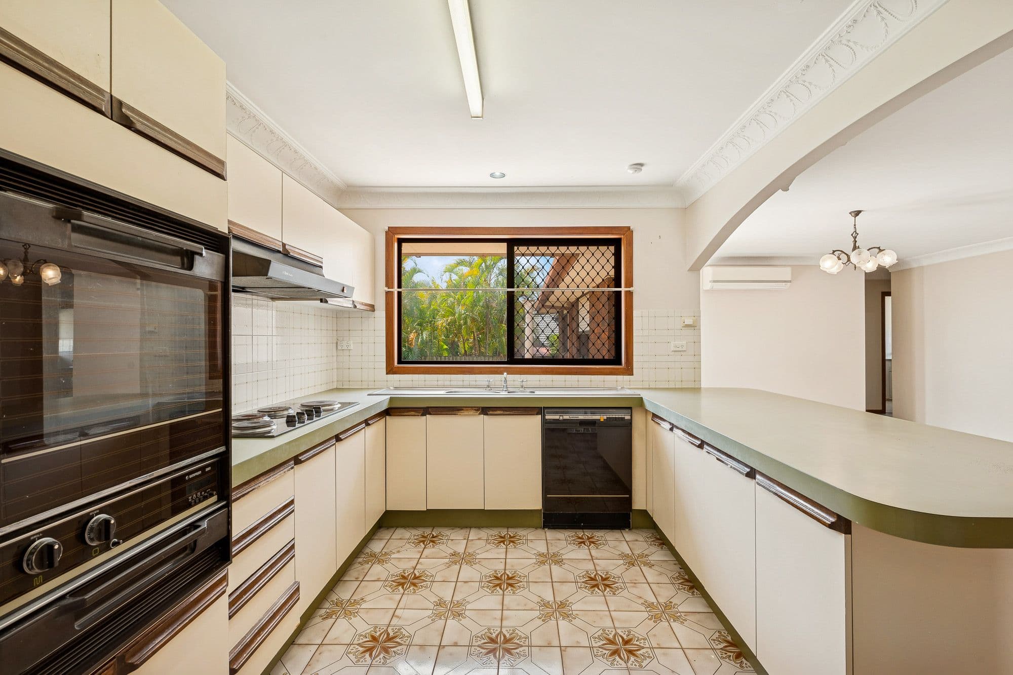 96 Kilmorey Street , Carindale QLD 4152, Carindale - Thumbnail 8