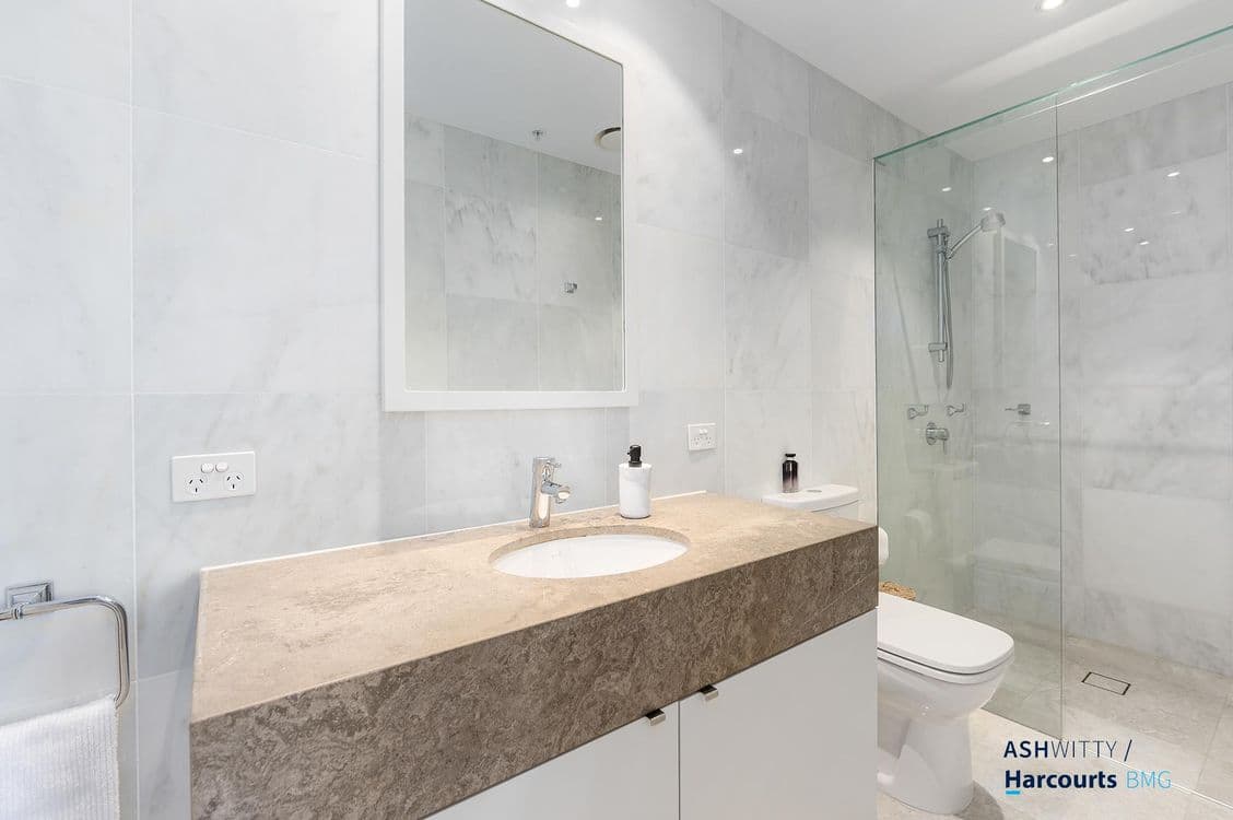 302/60 Marine Parade, COOLANGATTA, QLD 4225, Coolangatta - Thumbnail 7