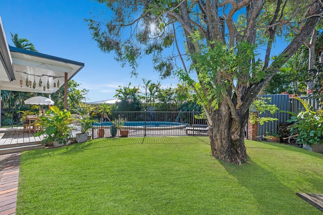19 Satinwood Place, PALM BEACH, QLD 4221, Palm Beach - Thumbnail 5