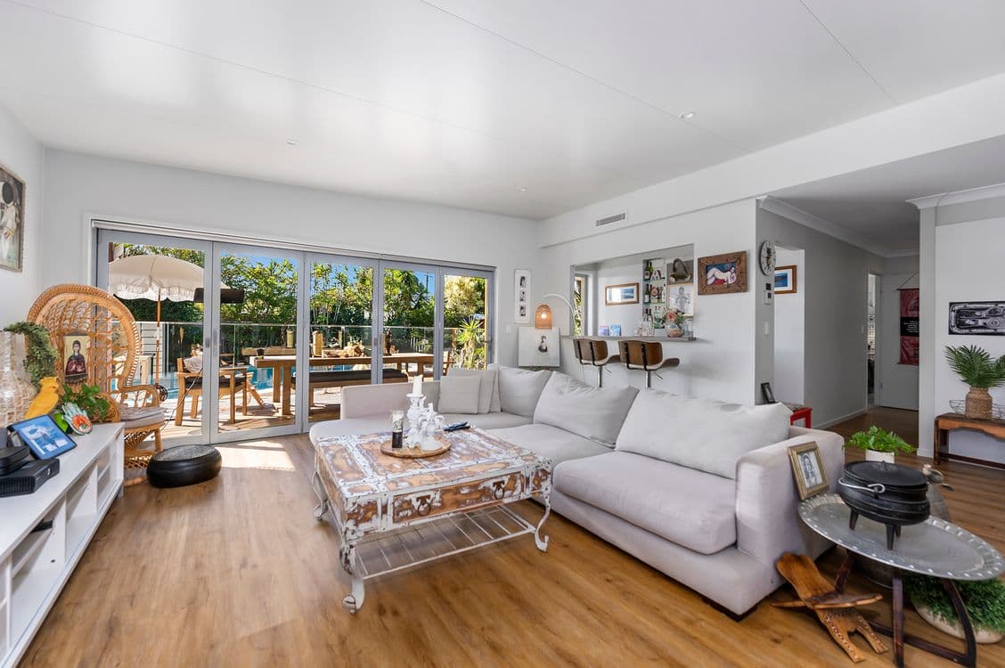 19 Satinwood Place, PALM BEACH, QLD 4221, Palm Beach - Thumbnail 6