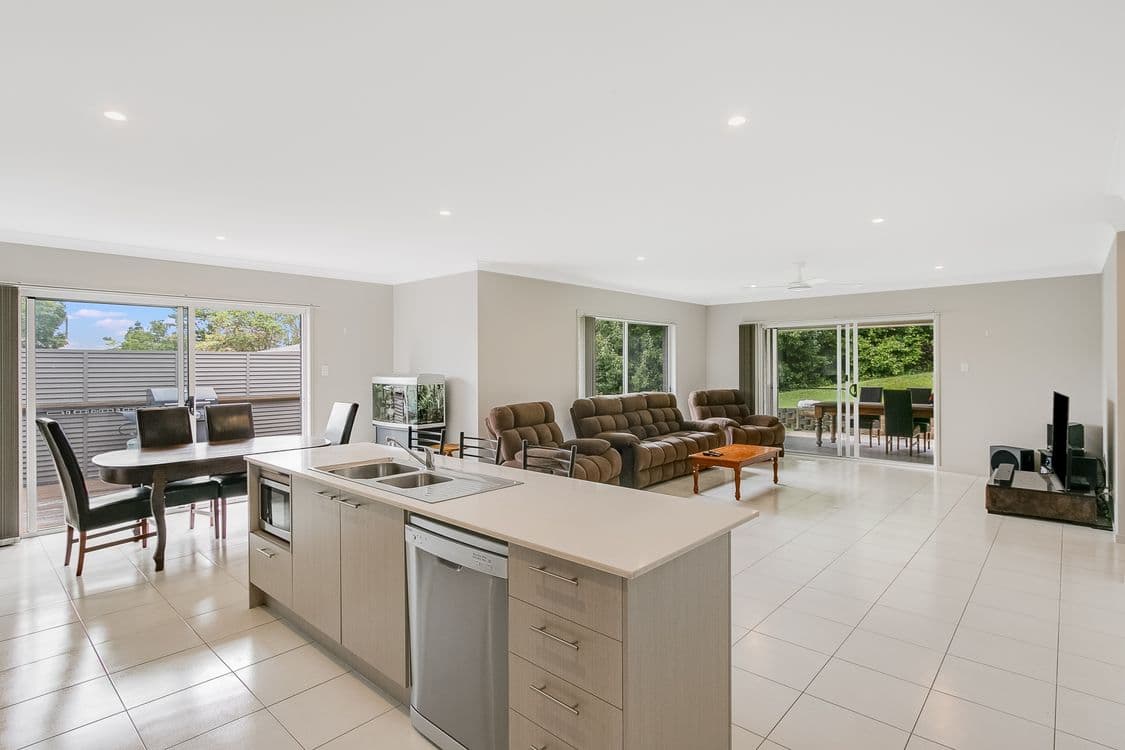 29 Coral Fern Circuit, MURWILLUMBAH, NSW 2484, Murwillumbah - Thumbnail 2