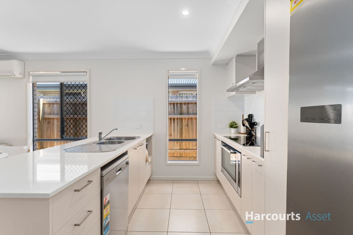 4 Bowen Street, SOUTH MACLEAN, QLD 4280, South Maclean - Thumbnail 7