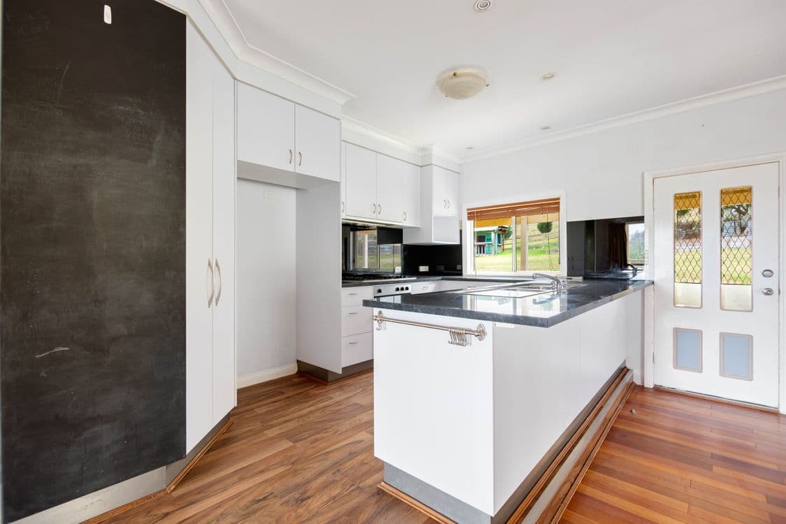 235 Day Avenue, OMEO, VIC 3898, Omeo - Thumbnail 4
