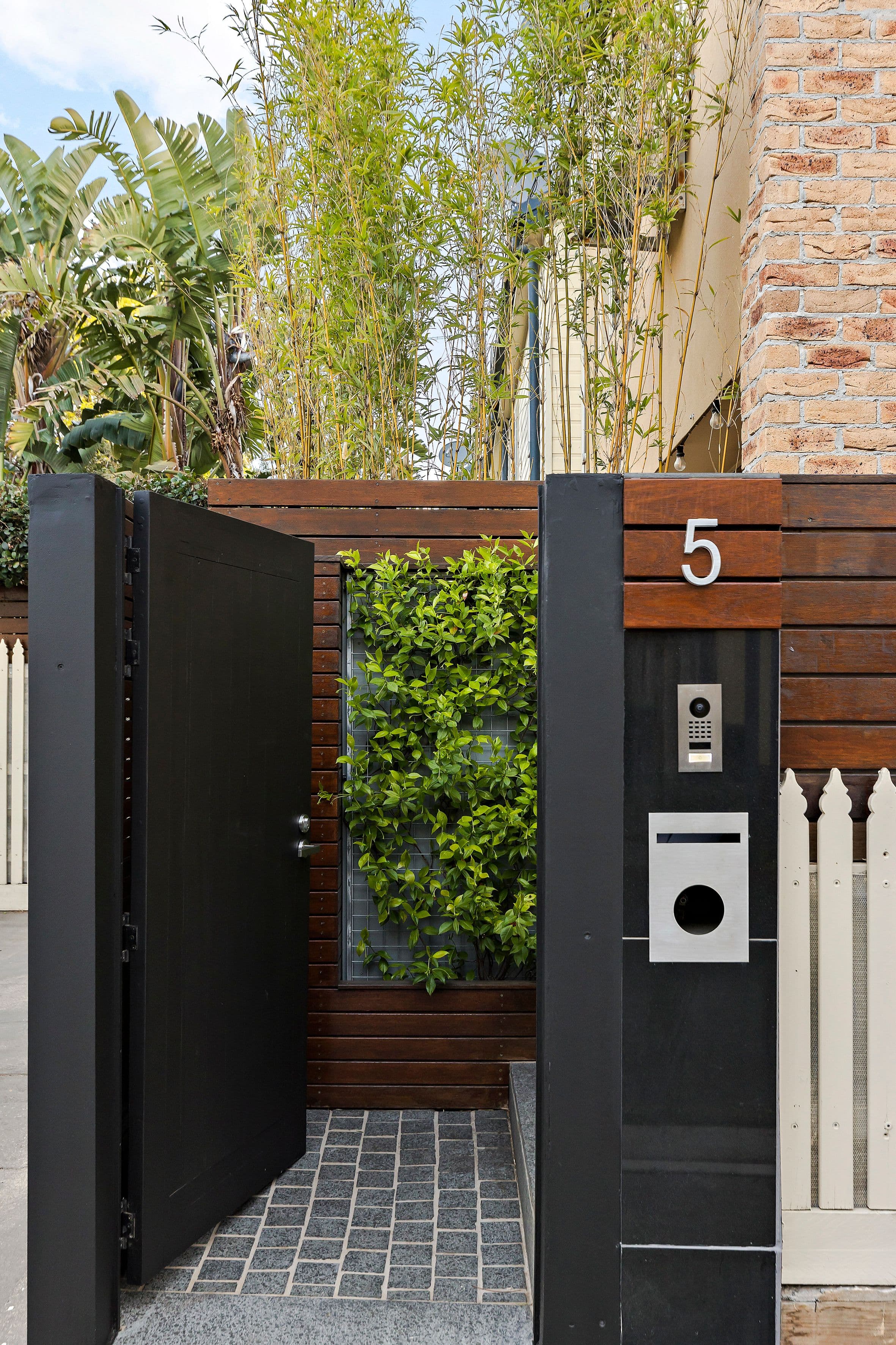 5 Eva Buhlert Close , Brunswick VIC 3056, Brunswick - Thumbnail 2