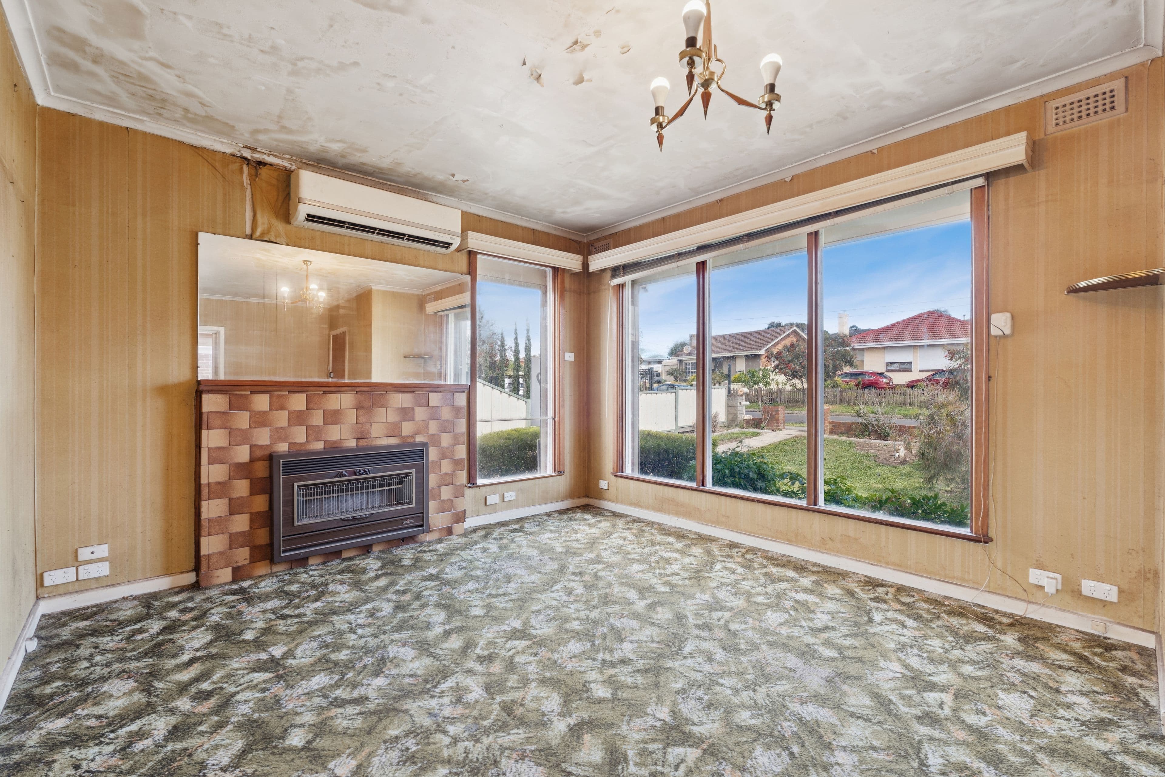 36 Charlton Crescent , Reservoir VIC 3073, Reservoir - Thumbnail 3