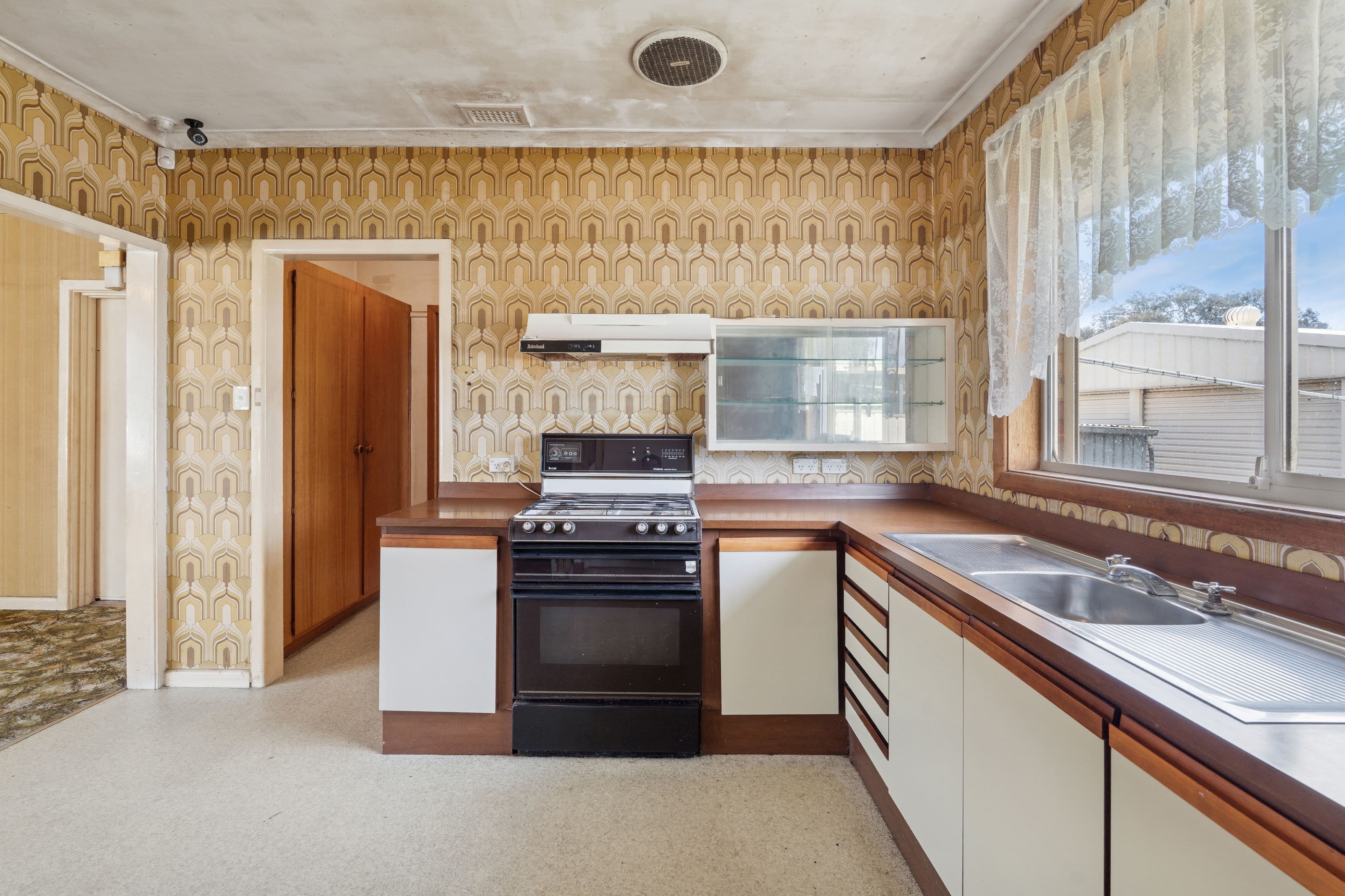 36 Charlton Crescent , Reservoir VIC 3073, Reservoir - Thumbnail 6