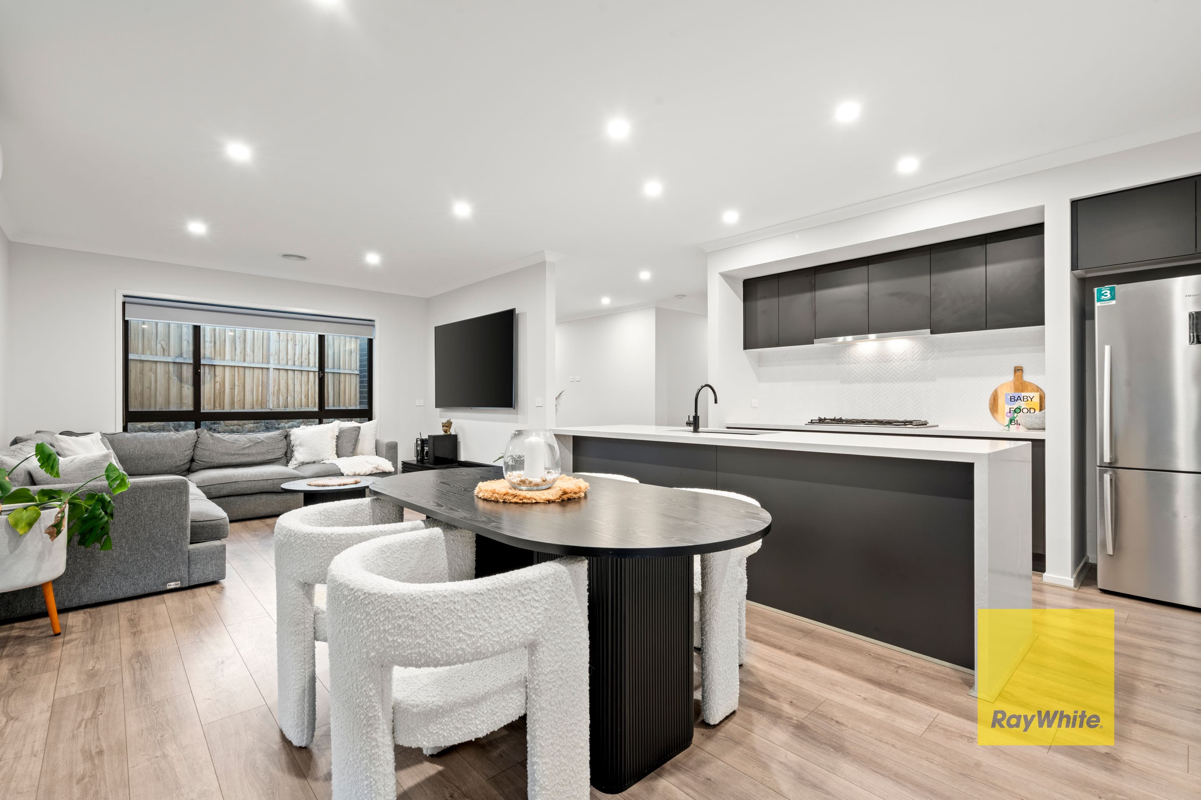 54-56 Kennard Grove , CHARLEMONT VIC 3217, Charlemont - Thumbnail 2