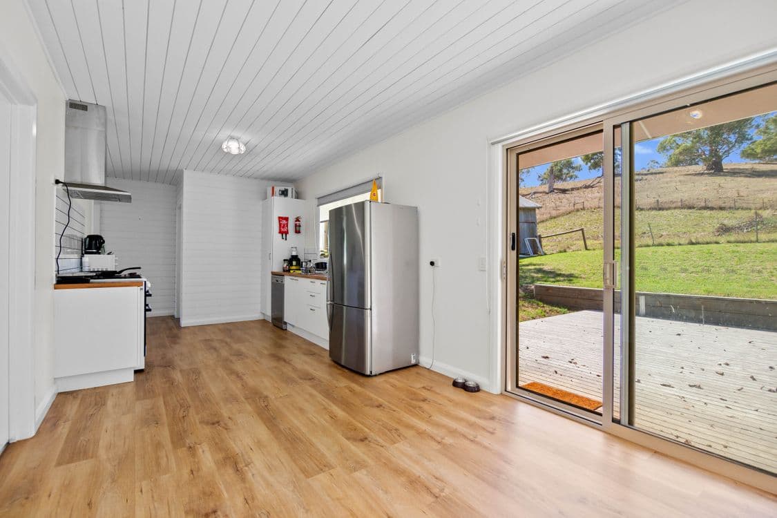 228 Omeo Highway, OMEO, VIC 3898, Omeo - Thumbnail 7