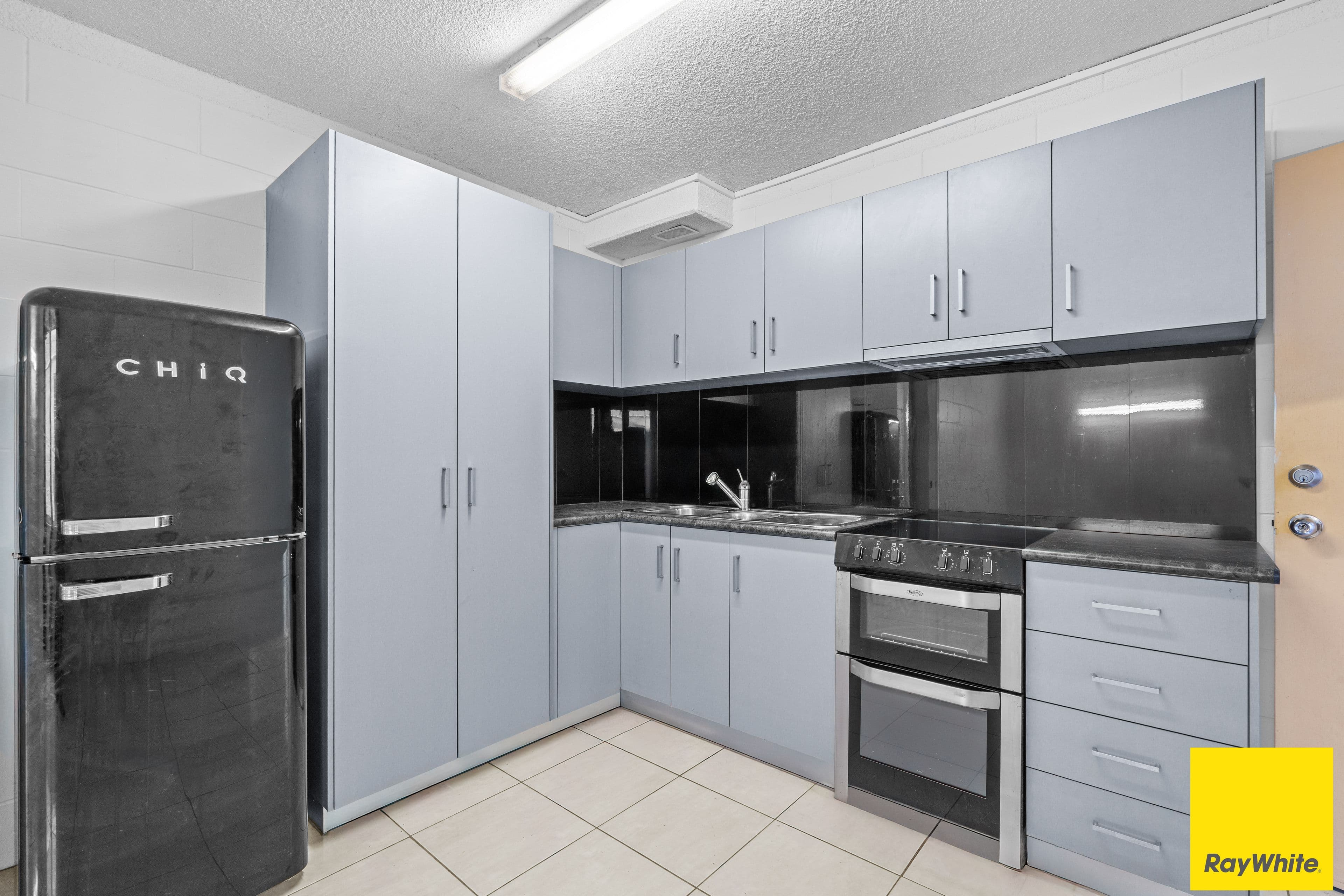 122 Aumuller Street , Bungalow QLD 4870, Bungalow - Thumbnail 2
