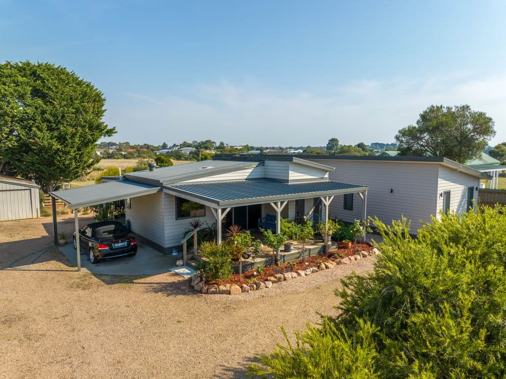 12 Dawsons Cove Drive, NEWLANDS ARM, VIC 3875, Newlands Arm - Thumbnail 2