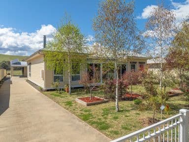 6872 Great Alpine Road, SWIFTS CREEK, VIC 3896, Swifts Creek - Image 1