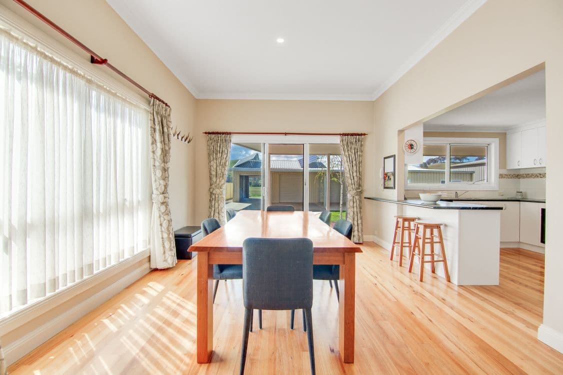 6872 Great Alpine Road, SWIFTS CREEK, VIC 3896, Swifts Creek - Thumbnail 5