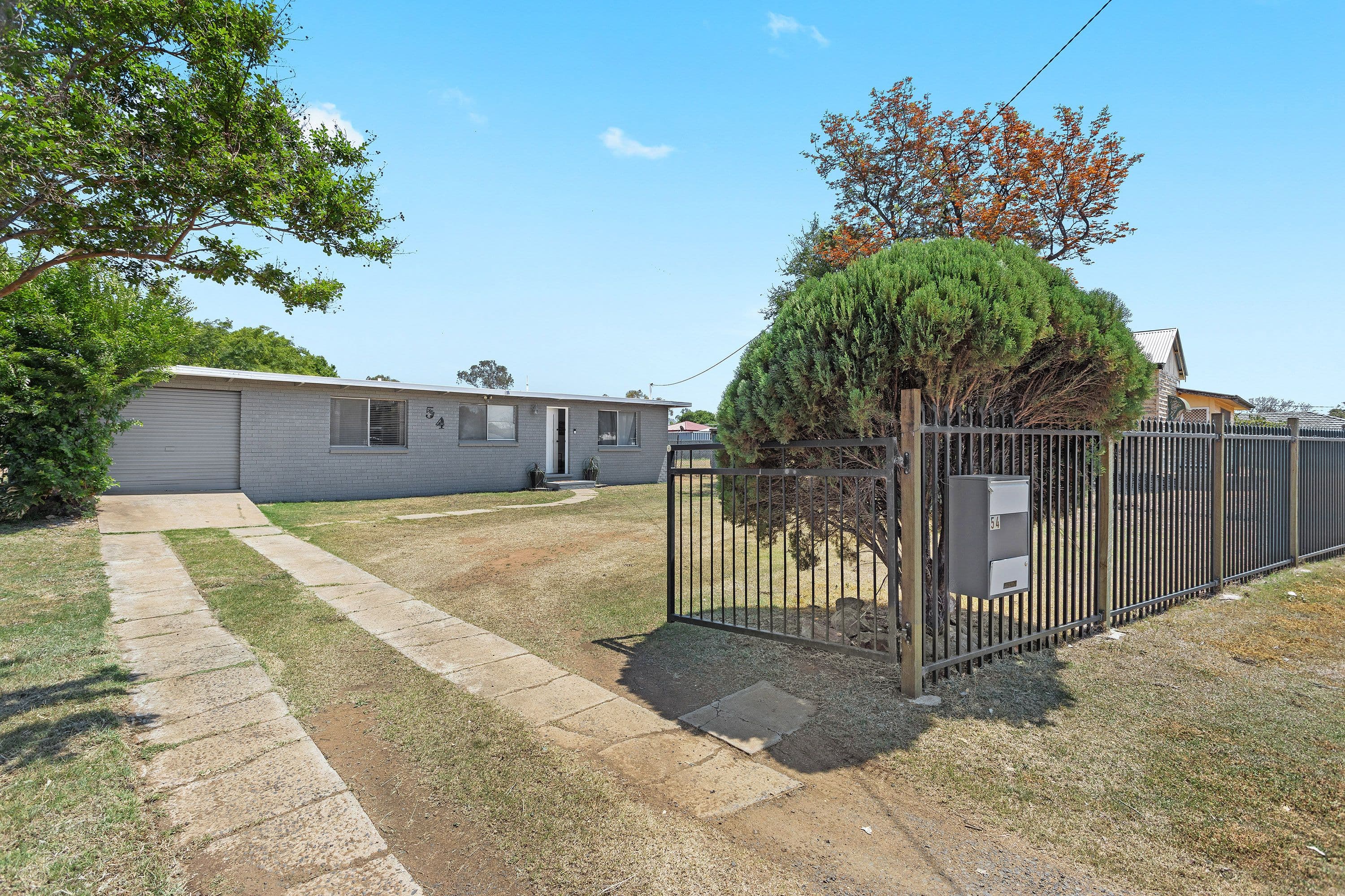 54 York Street , Oakey QLD 4401, Oakey - Image 1