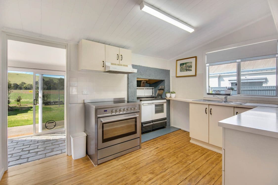 6852 Great Alpine Road, SWIFTS CREEK, VIC 3896, Swifts Creek - Thumbnail 3