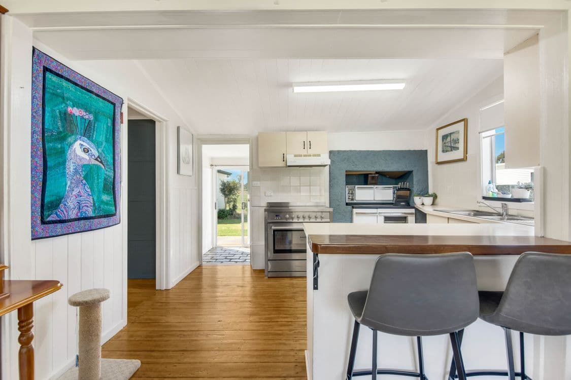 6852 Great Alpine Road, SWIFTS CREEK, VIC 3896, Swifts Creek - Thumbnail 4