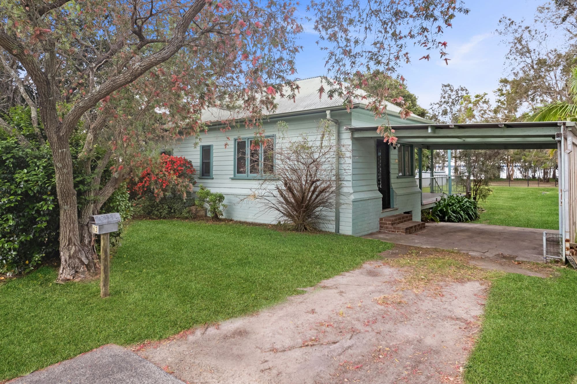 63 Lakedge Avenue , Berkeley Vale NSW 2261, Berkeley Vale - Thumbnail 2