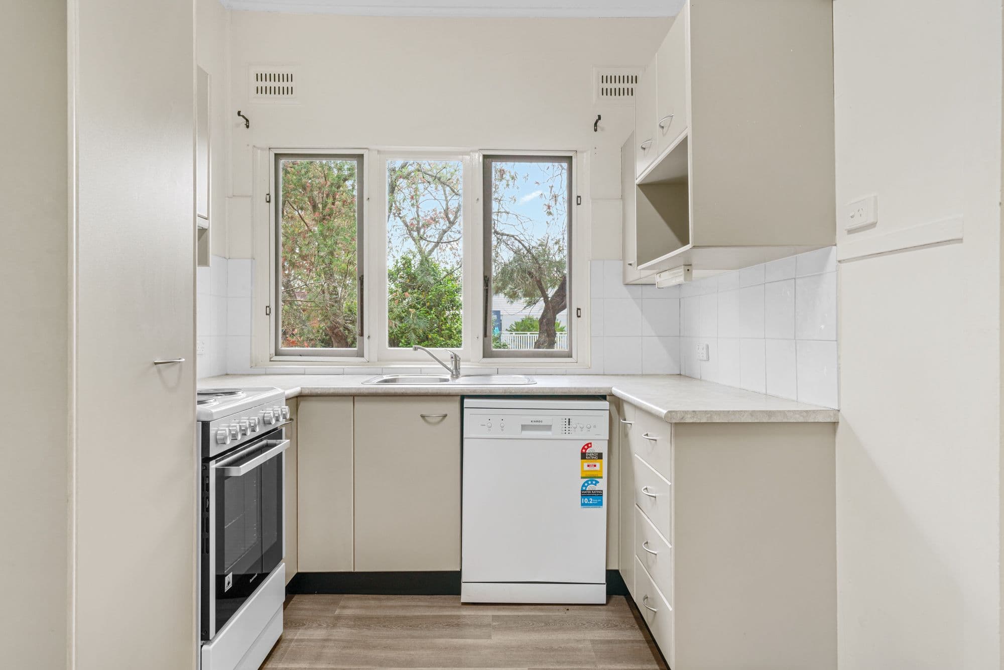 63 Lakedge Avenue , Berkeley Vale NSW 2261, Berkeley Vale - Thumbnail 5