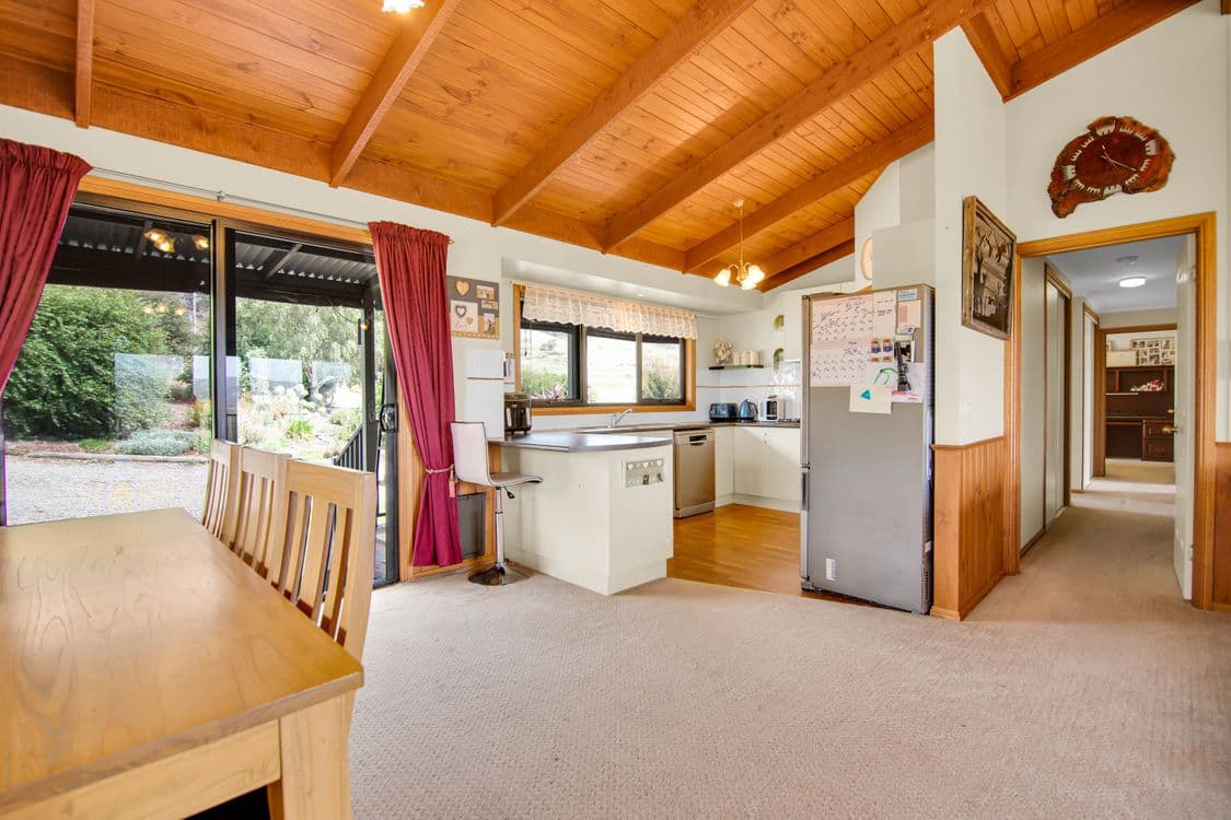 356 Omeo Valley Road, OMEO VALLEY, VIC 3898, Omeo - Thumbnail 6