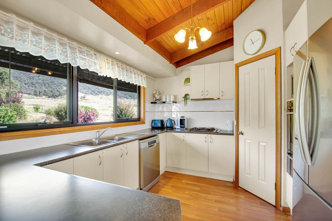 356 Omeo Valley Road, OMEO VALLEY, VIC 3898, Omeo - Thumbnail 7