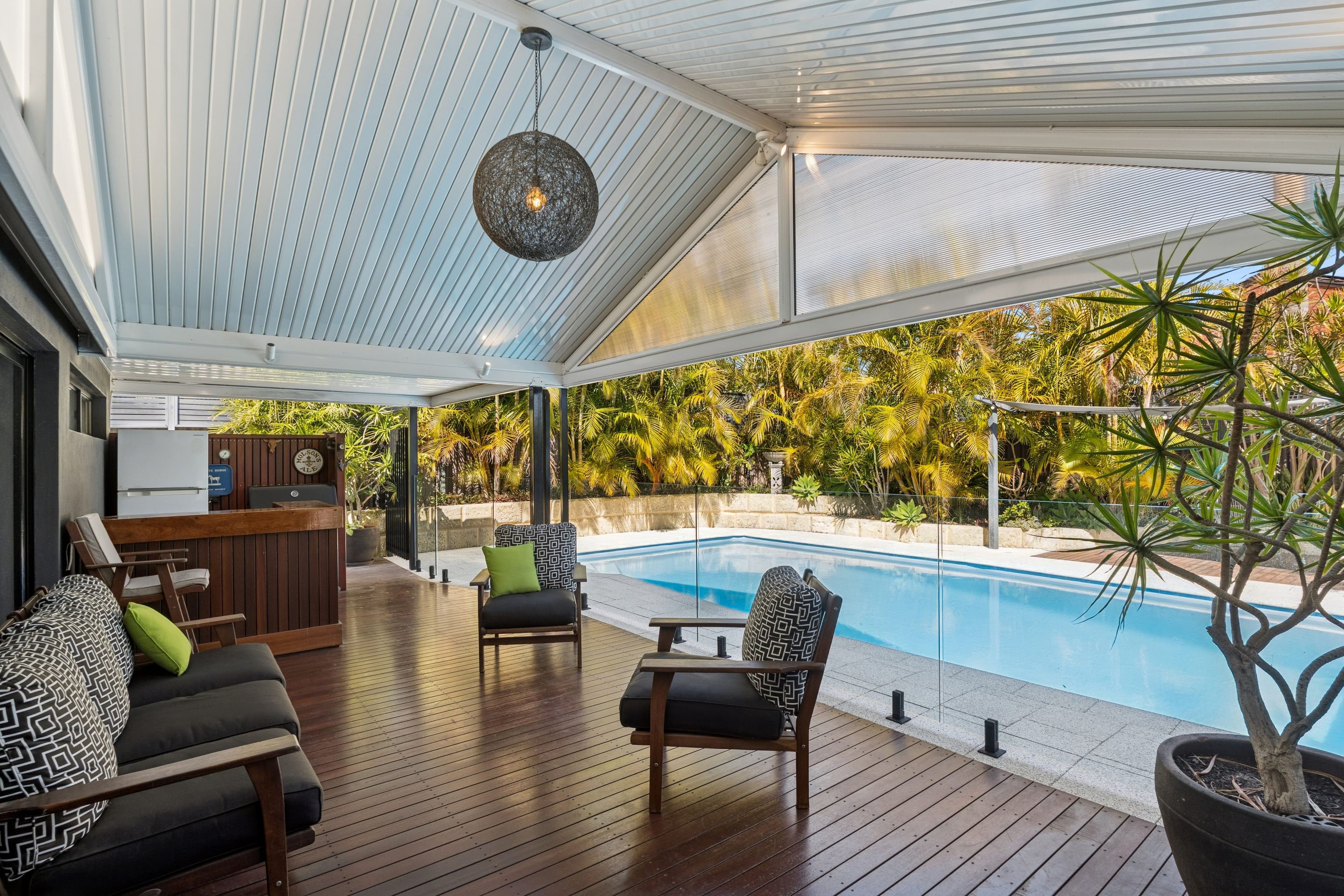4 Edna Way , Duncraig WA 6023, Duncraig - Thumbnail 2